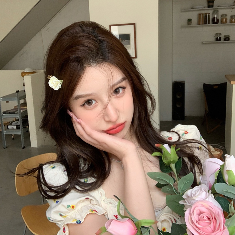 High Beauty Creamy Yellow Jasmine Flower Hairpin Niche Sweet Beauty Dengan Poni Rambut Patah Dengan Aksesoris Rambut Asing Di Samping Perhiasan Gadis Seksi