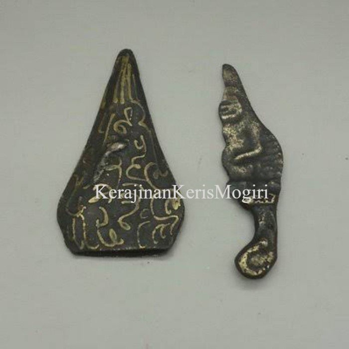 

KERIS SEMAR KUNCUNG KUNINGAN MINI - KERIS SEMAR KUNCUNG Termurah