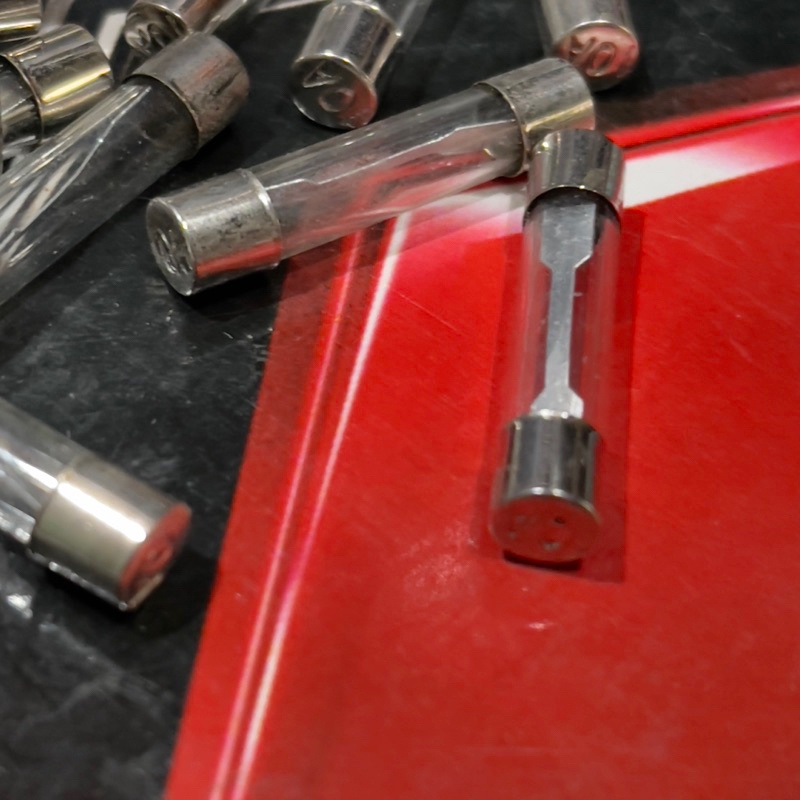 [ISI 5 PCS] SIKRING TABUNG 15A MOTOR MOBIL POLOSAN LOSPACK FUSE SEKRING TABUNG 15 AMPERE MERK ACAK