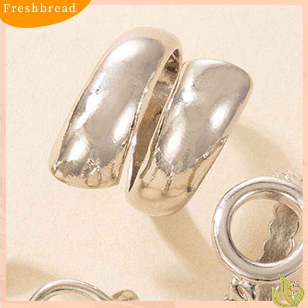 &lt; Freshbread &gt; 4Pcs/Set Hati Bentuk Geometris Bahan Alloy Rantai Hollow Bukaan Jari Cincin Cincin Sendi Untuk Pesta