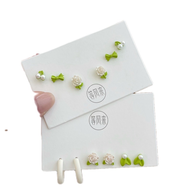 6pcs Anting Bunga Hijau Indah Mini Segar Ear Studs Perhiasan Fashion Untuk Gadis Manis