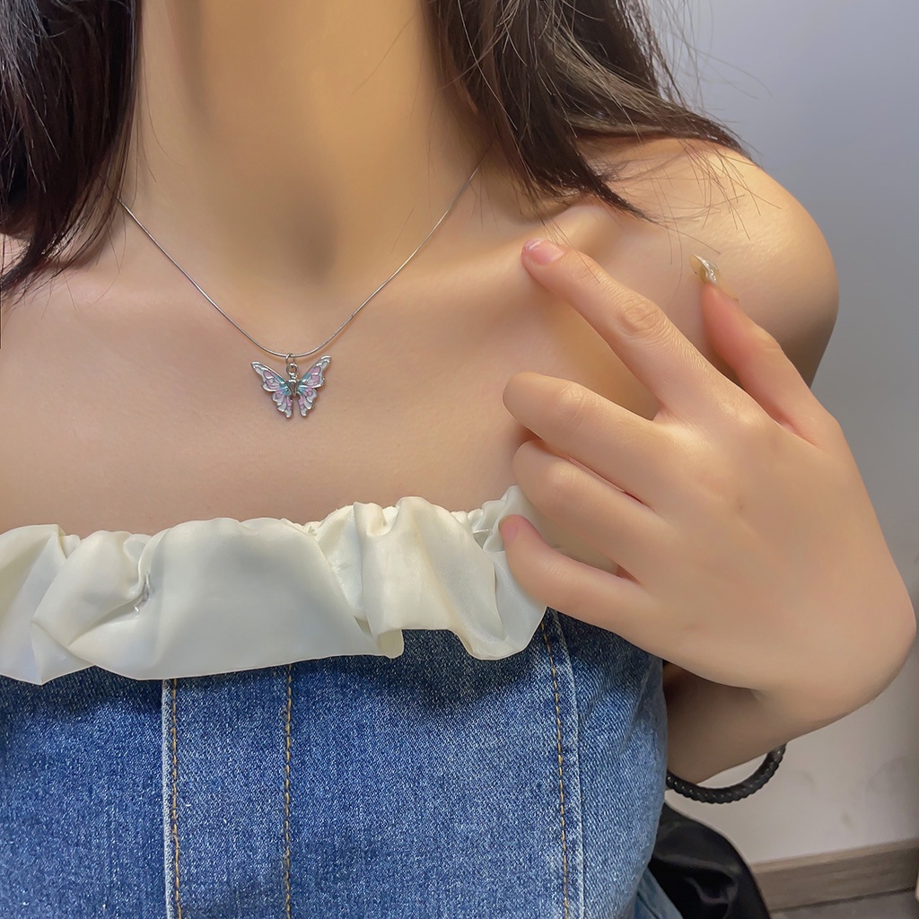 High-end Influencer Temperamen Rantai Klavikula Desain Niche Trendi Symphony Butterfly Kalung Wanita