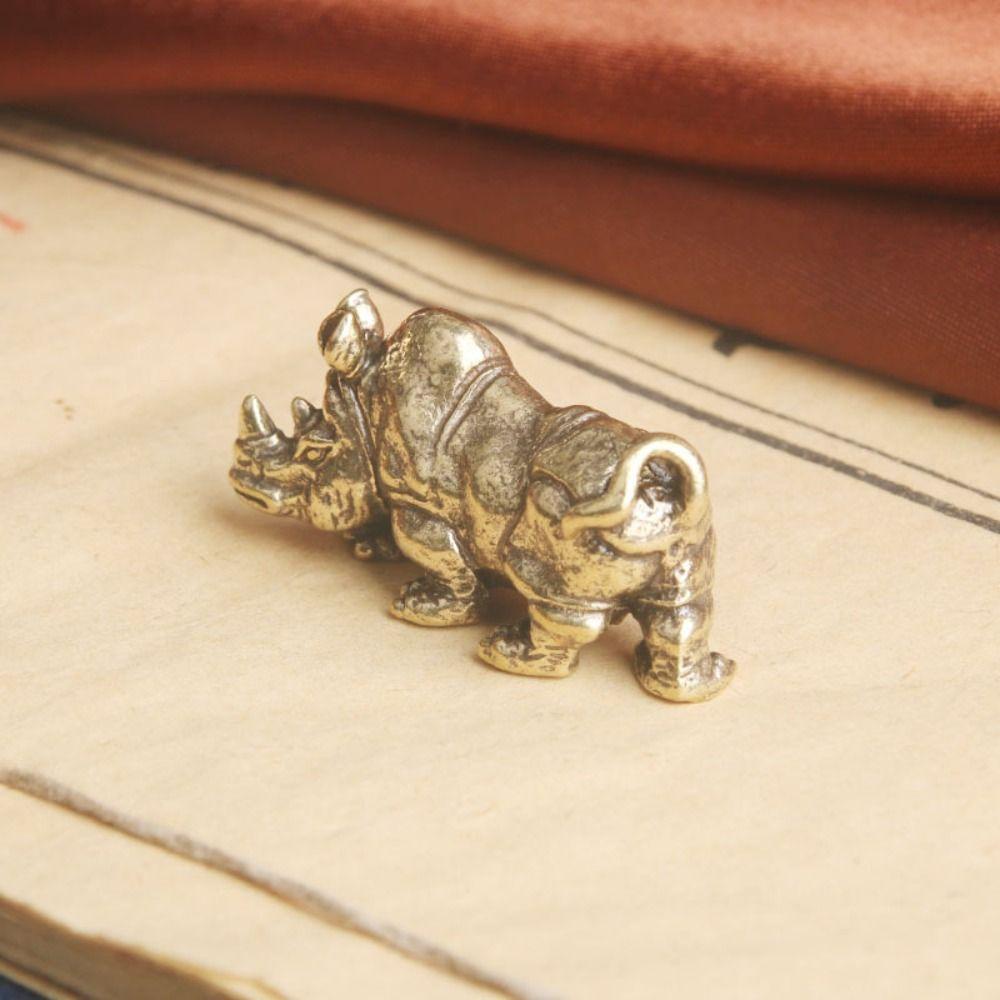 【 ELEGANT 】 Rhino Ornamen Kreatif Halus Meja Teh Tea Pet Dekorasi Rumah Saku Tangan Mainan Desktop Ornamen