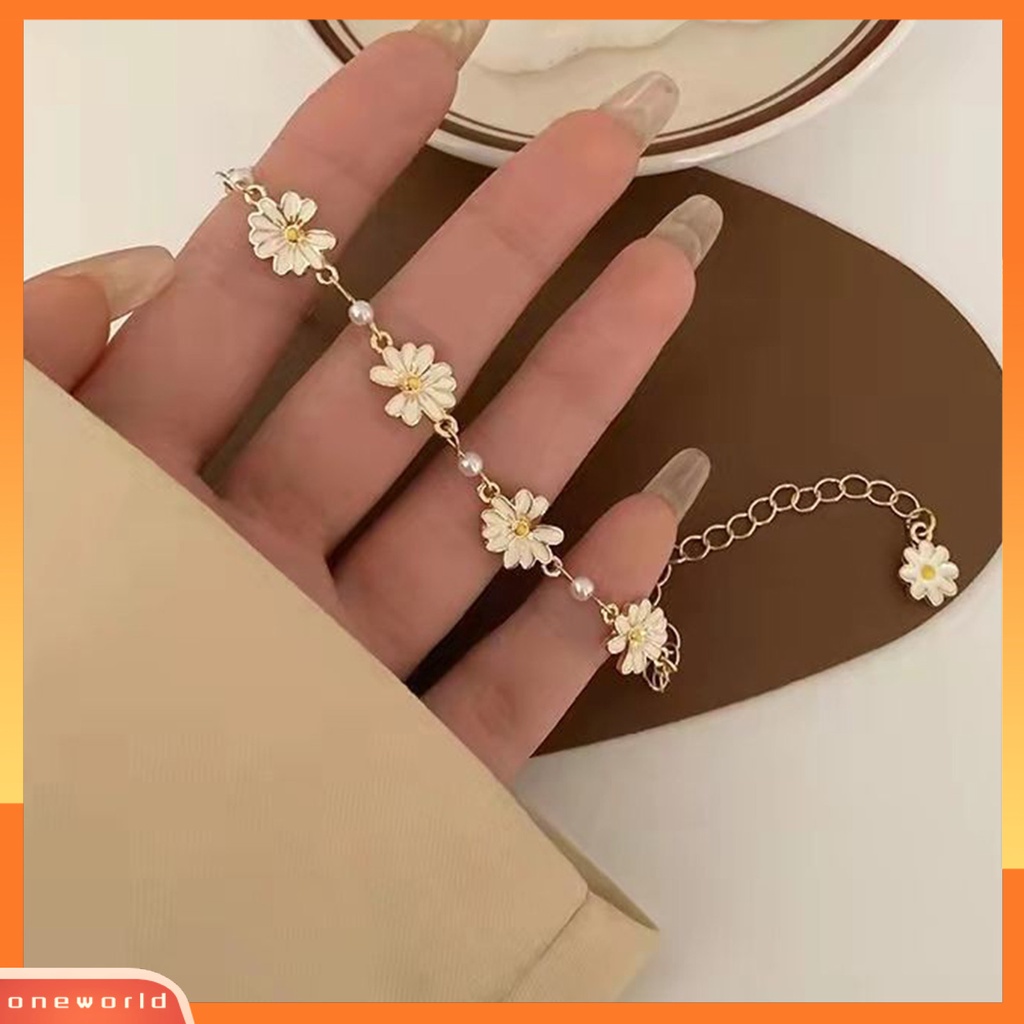 [EONE] Wanita Gelang Kecil Mutiara Imitasi Emas Ekstensi Rantai Elegan Temperamen Paduan Bunga Putih Pesona Wanita Bangle Fashion Perhiasan
