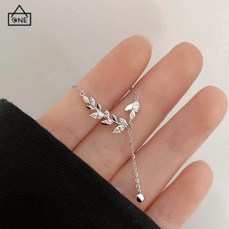 COD❤️Kalung Wanita Korean Fashion Mengkilap Gandum Musim Panas  Desain Manis Daun  Rumbai Rantai Tulang Selangka-A.one