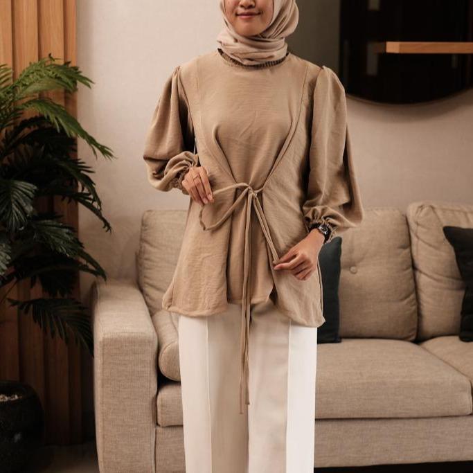 ZASKIYA - Nayla Blouse / Kemeja Blouse Wanita Crincle / Kemeja Style Korea