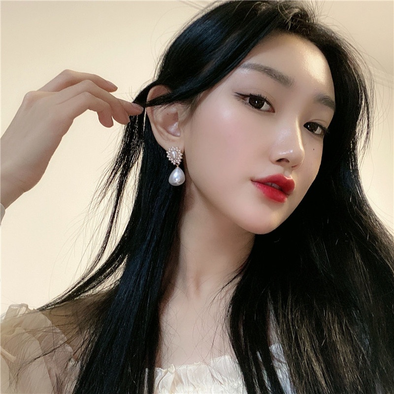 Anting Mutiara Oval Korea Jarum Silver Untuk Wanita Dengan Desain Retro Sense Earrings and Earrings Untuk Wanita