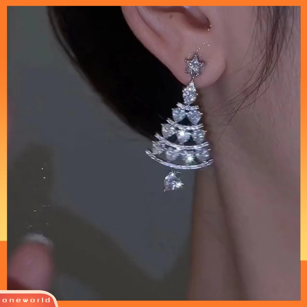 [WOD] 1pasang Wanita Anting Natal High-end Berlian Imitasi Mengkilap Bentuk Pohon Natal Berongga Keluar Stainless Hias Telinga Indah Tahun Baru Wanita Anting Hadiah