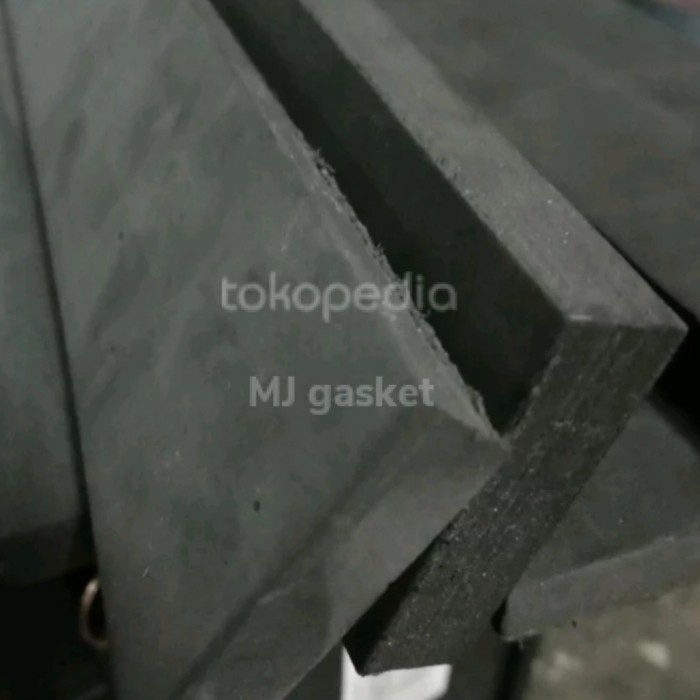 spon Eva / spon matras / spon hitam lembaran tebal 50mm 23cm x 30cm