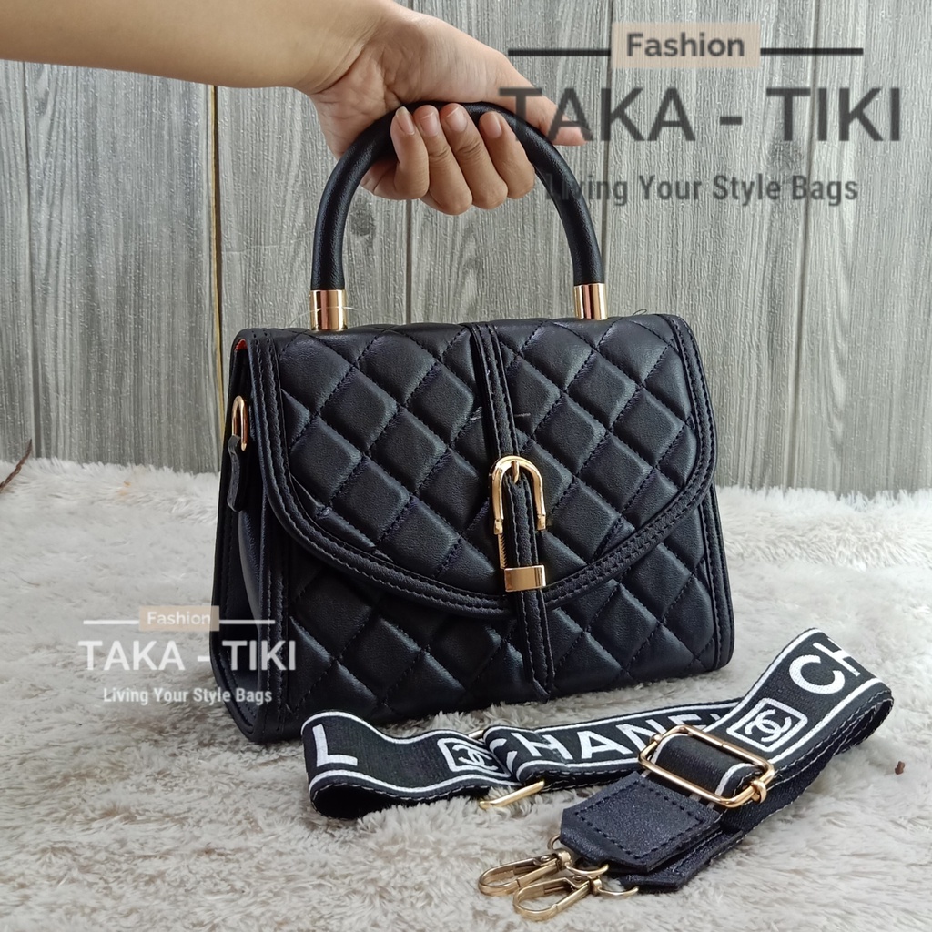 tas wanita chnl jinjing besi lidah gesper BLACK WHITE SPECIAL EDITION. kualitas no 1 . full premium aksesoris