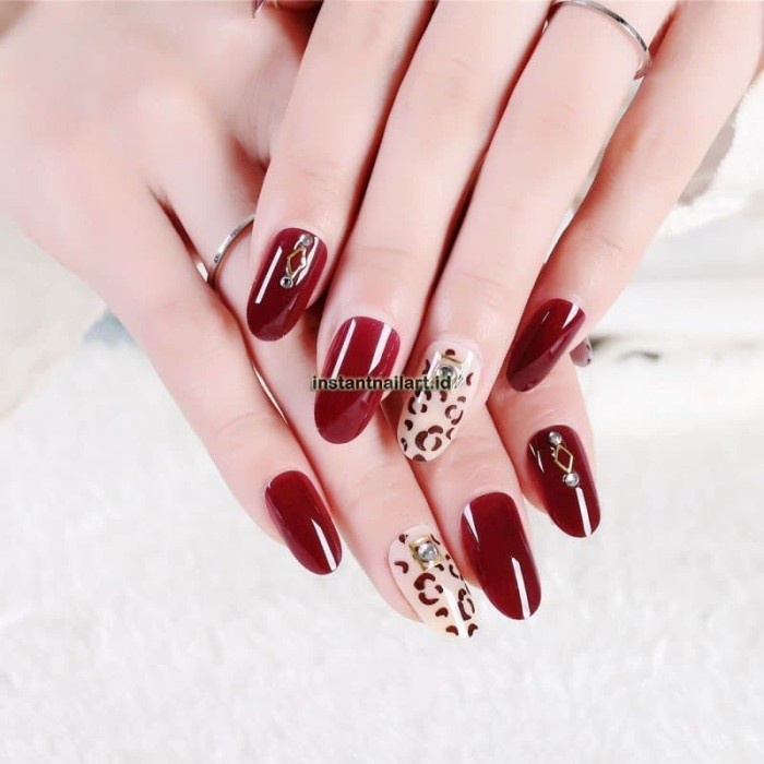 BN-738 Red Maroon Leopard Kuku Palsu Motif Fashion Nail Art Instant