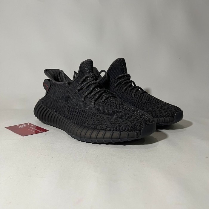Sneakers Yeezy Boost 350 V2 Black Static Sepatu SKU9