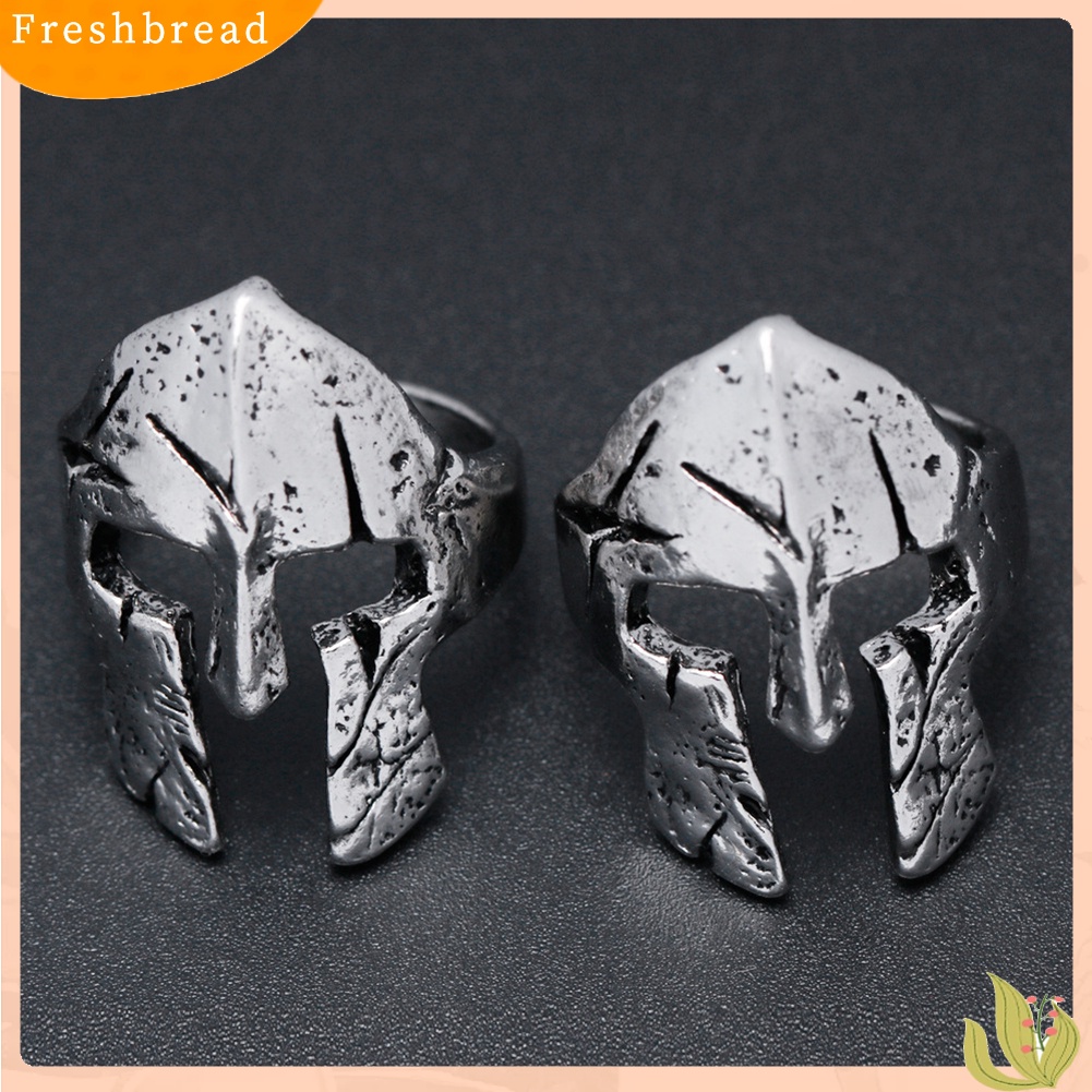 &lt; Freshbread &gt; 2Pcs Vintage Pria Helm Spartan Hero Penutup Wajah Cincin Jari Terbuka Perhiasan Pesta