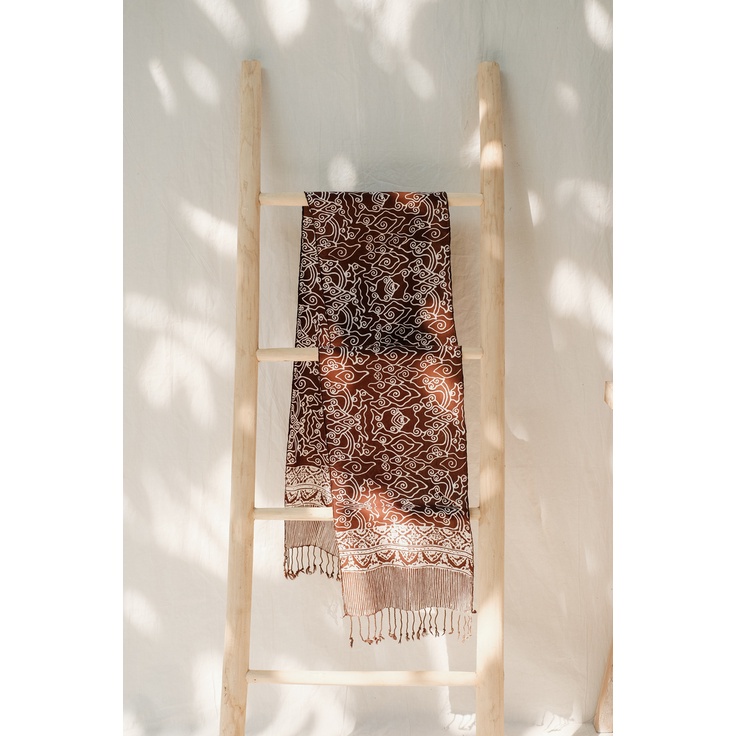 RATU - Scarf Batik TCR Mega Mendung Brown
