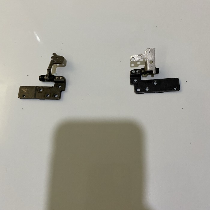 Sepasang Hinge engsel original dell latitude e7250 touchscreen