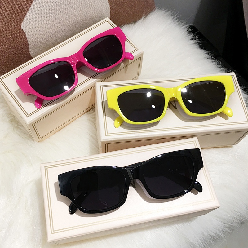 (YUZHU) Korea Fashion Permen Warna Merah Muda Kacamata Bingkai Persegi Sederhana Kerai Sunglasses