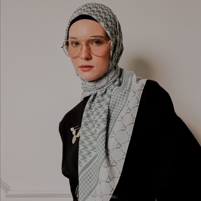 TERLARIS Scarf Vivi Zubedi Rumaisha & Chafiye Series VZ Original Authentic - (C) Smoke Green