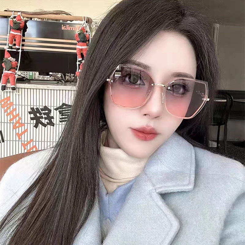 (YUZHU) Kacamata Hitam Tanpa Bingkai Logam Mode Baru Korea Marine Piece Oversized Frame Diamond Sunglasses Untuk Wanita