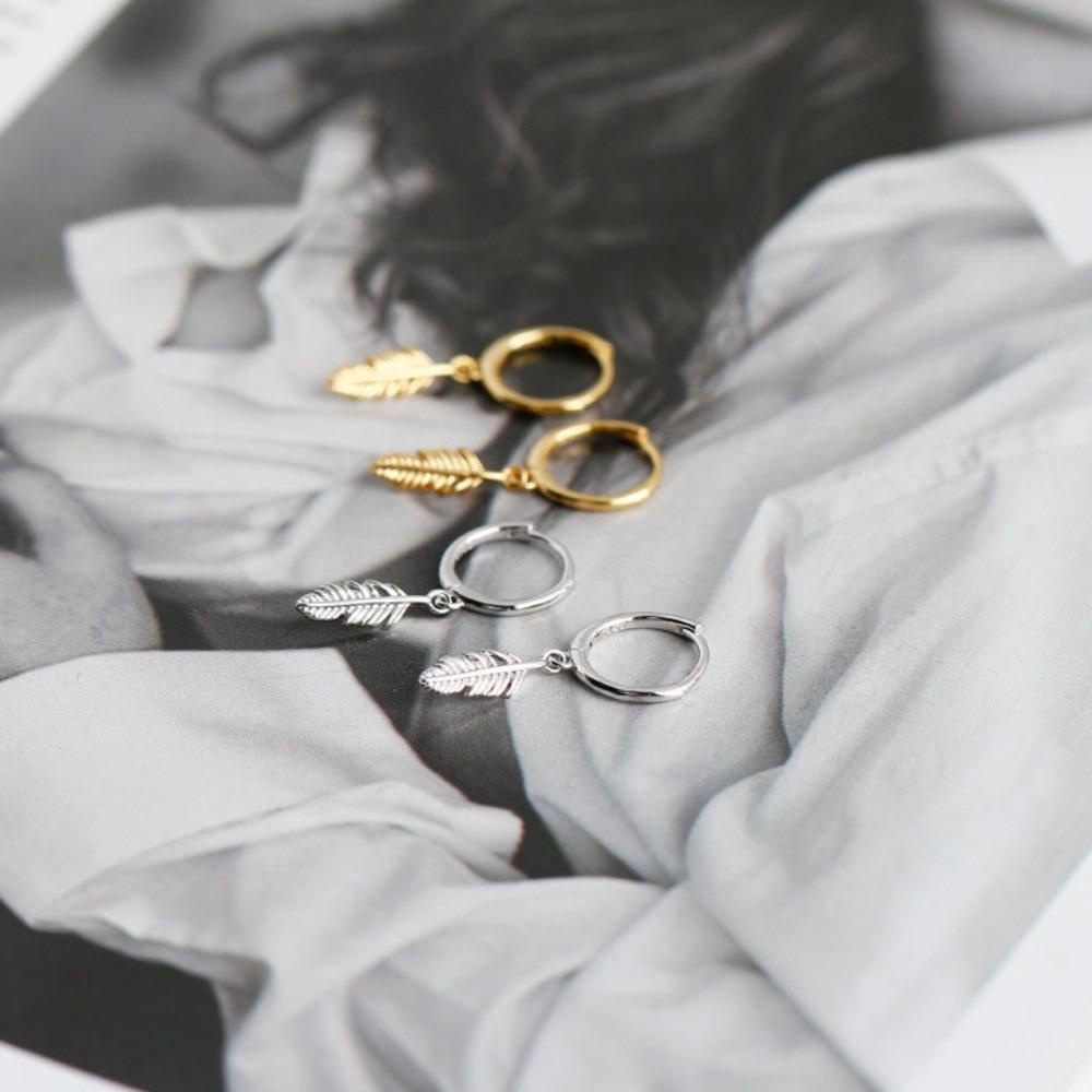 Lily 3pasang Anting Bulu Fashion Wanita Temperamen Sederhana