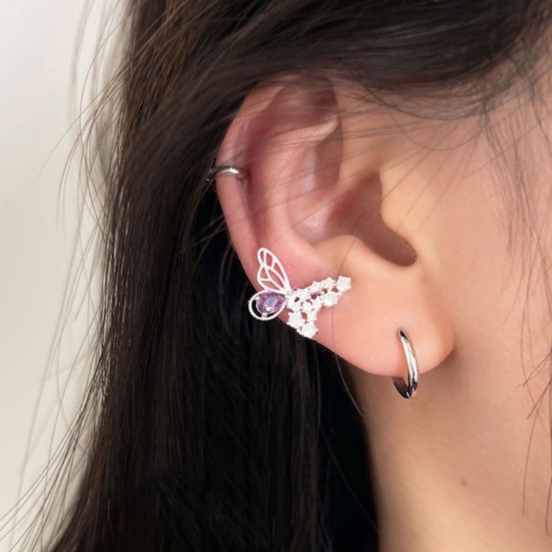 Ahellogirl Anting Kupu-Kupu Wanita Desain Niche Mewah Ringan High-end Anting Berlian Berkilau Kepribadian Temperamen Sederhana Angin Dingin Aksesoris Telinga