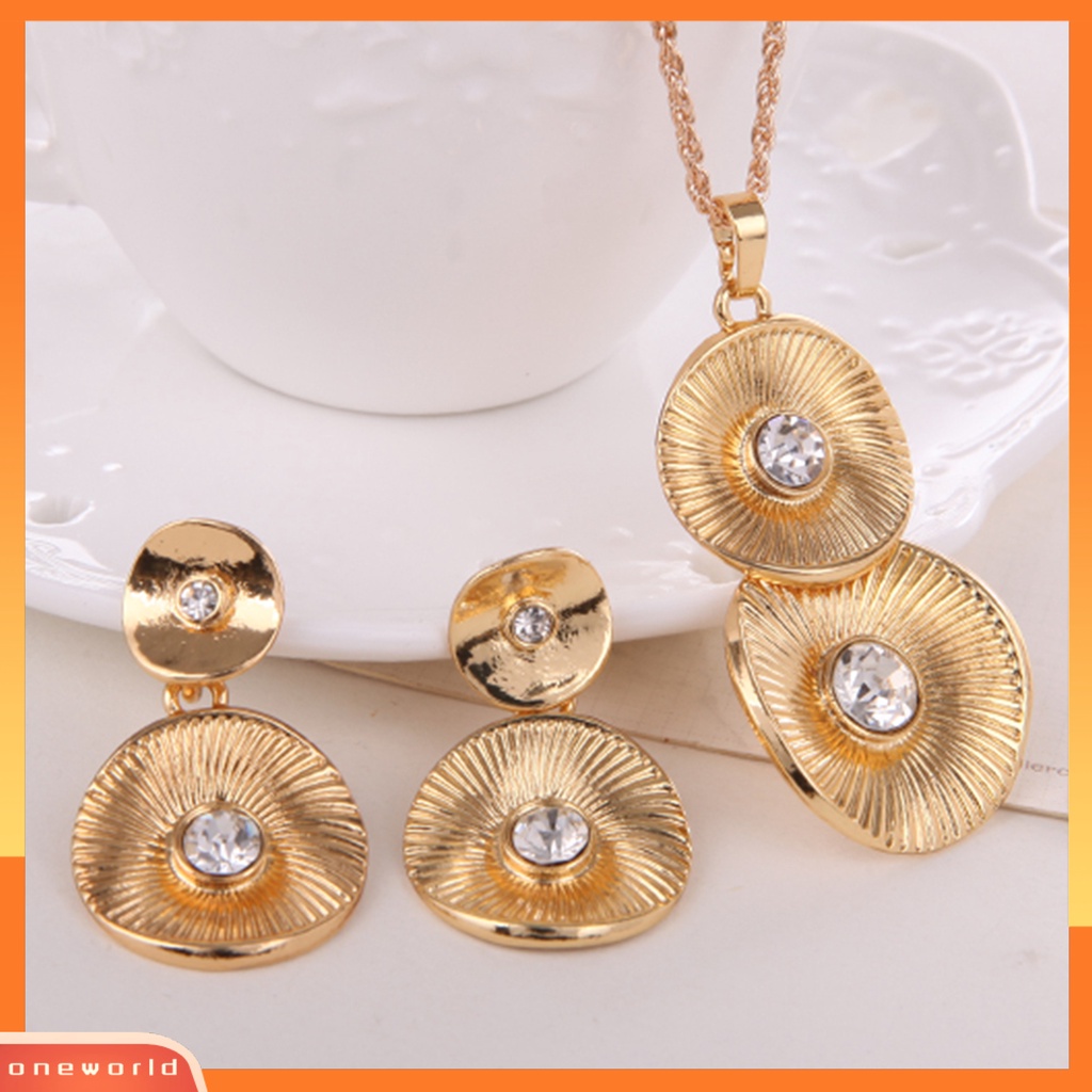 [ONE] 1set Set Perhiasan Geometris Retro Electroplating High Gloss Kristal Imitasi Dress Up Nikel-free Pengantin Pernikahan Kalung Anting Set Perhiasan Aksesori