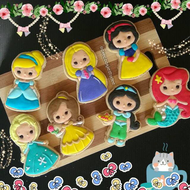 

KUKIS KUE KERING HIAS KARAKTER PRINCESS DISNEY KILOAN