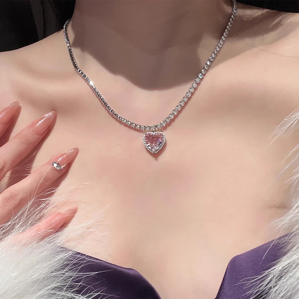 Korea Fashion Peach Hati Tetesan Air Liontin Kalung/Wanita Sederhana Pesona Rantai Klavikula/Kalung Klavikula Elegan/Hadiah Pacar Manis Perhiasan Aksesoris