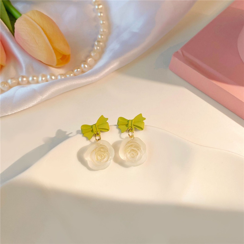 S925 Musim Panas Anting Bunga Baru Modis Tulip Anting Feminim Serbaguna Kecil Segar Anting-Anting Permen Perhiasan