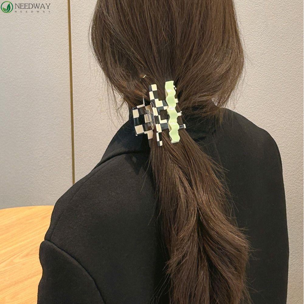 Needway Klip Cakar Motif Kotak Aksesoris Rambut Kepiting Ponytail Holder Garis Gelombang Hiu Klip Kotak-Kotak Asetat Gaya Korea Hair Claw Clips Untuk Wanita