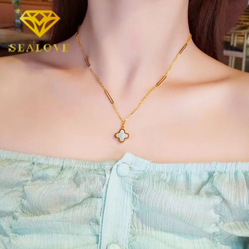 Kalung Titanium Wanita Anti Karat Bunga Clover Hitam Cantik Korea Emas 18K Aksesoris Perhiasan Necklace