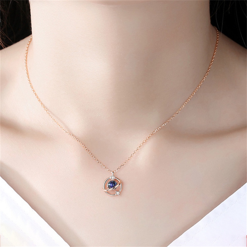 1pc Kalung Liontin Korea Langit Berbintang Galaxy Emas/Perak Titanium Steel Choker Rantai Klavikula Untuk Wanita