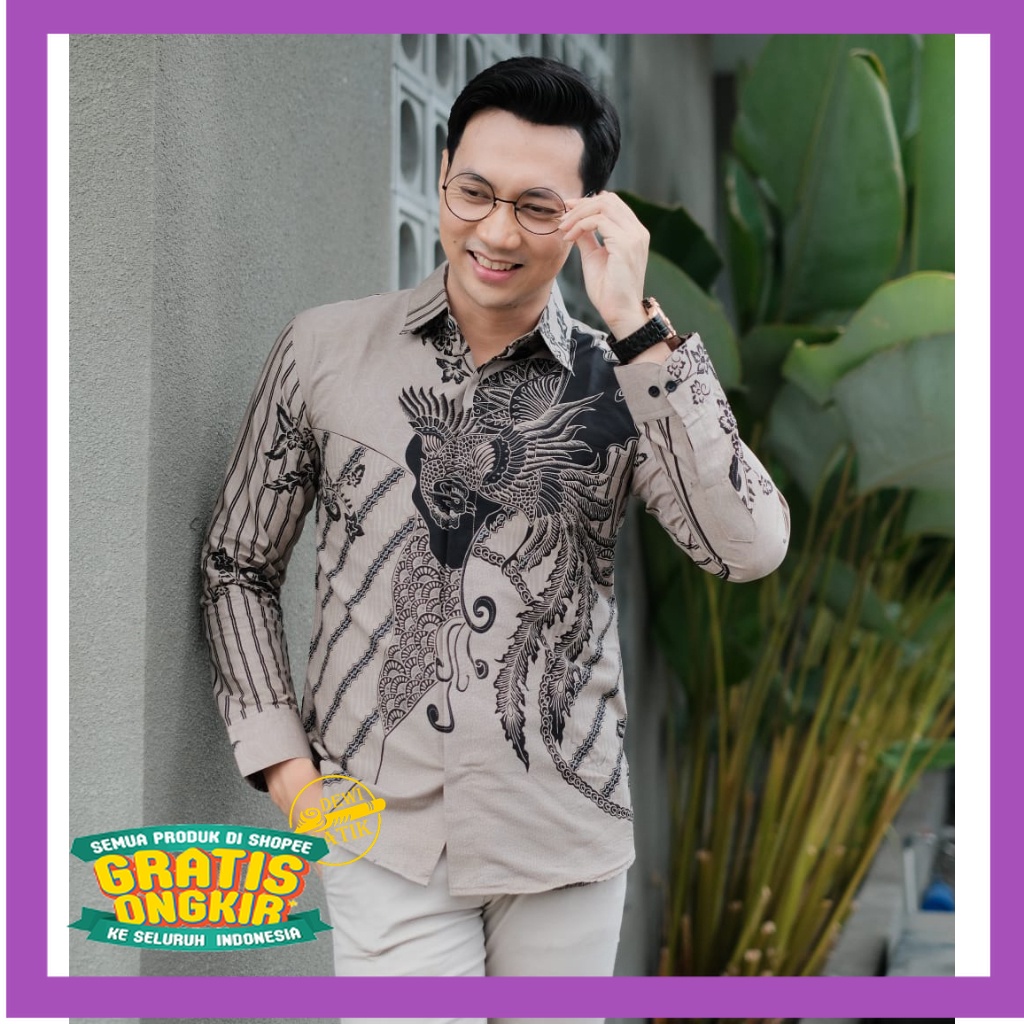 OUTFIT TRENDY KEREN MURAH TERLARIS /SEDANG PROMO BAJU ATASAN KEMEJA BATIK PRIA SLIMFIT LENGAN PANJAN