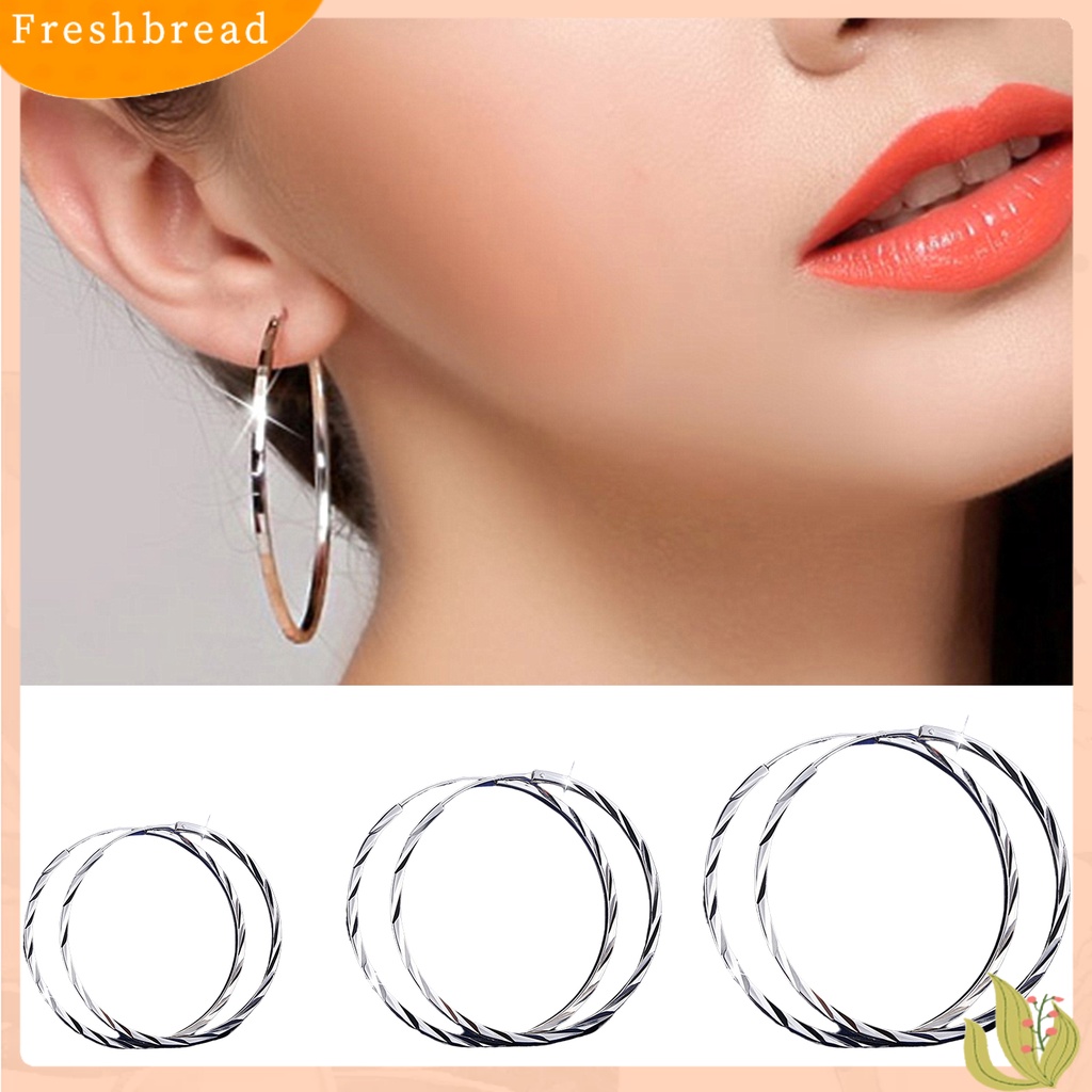 &lt; Freshbread &gt; 1pasang Anting Hoop Berlebihan Tekstur Belah Ketupat Lingkaran Besar Geometris Kilau Terang Wanita Gadis Anting Bulat Pesona Perhiasan Dekorasi Hadiah Untuk Perjamuan