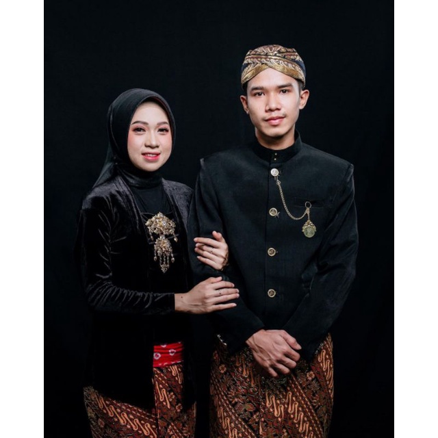 Edit foto ganti wajah / Edit foto pengantin / Edit foto preweding / Edit foto pernikahan / edit foto nikah