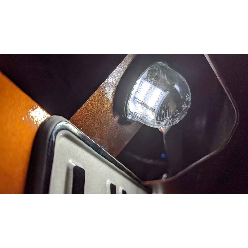 SUZUKI 2pcs Lampu Plat Nomor Plat LED Putih Kecerahan Tinggi Untuk Suzuki400Burgman 2003-2006 Tokaidenso3