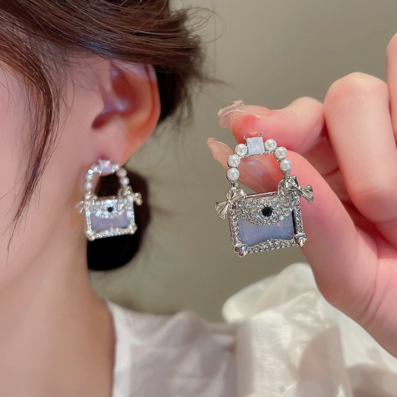 Fashion Gaya Baru Mutiara Temperamen Bertabur Berlian Desain Kreatif Unik Tas Tangan Anting