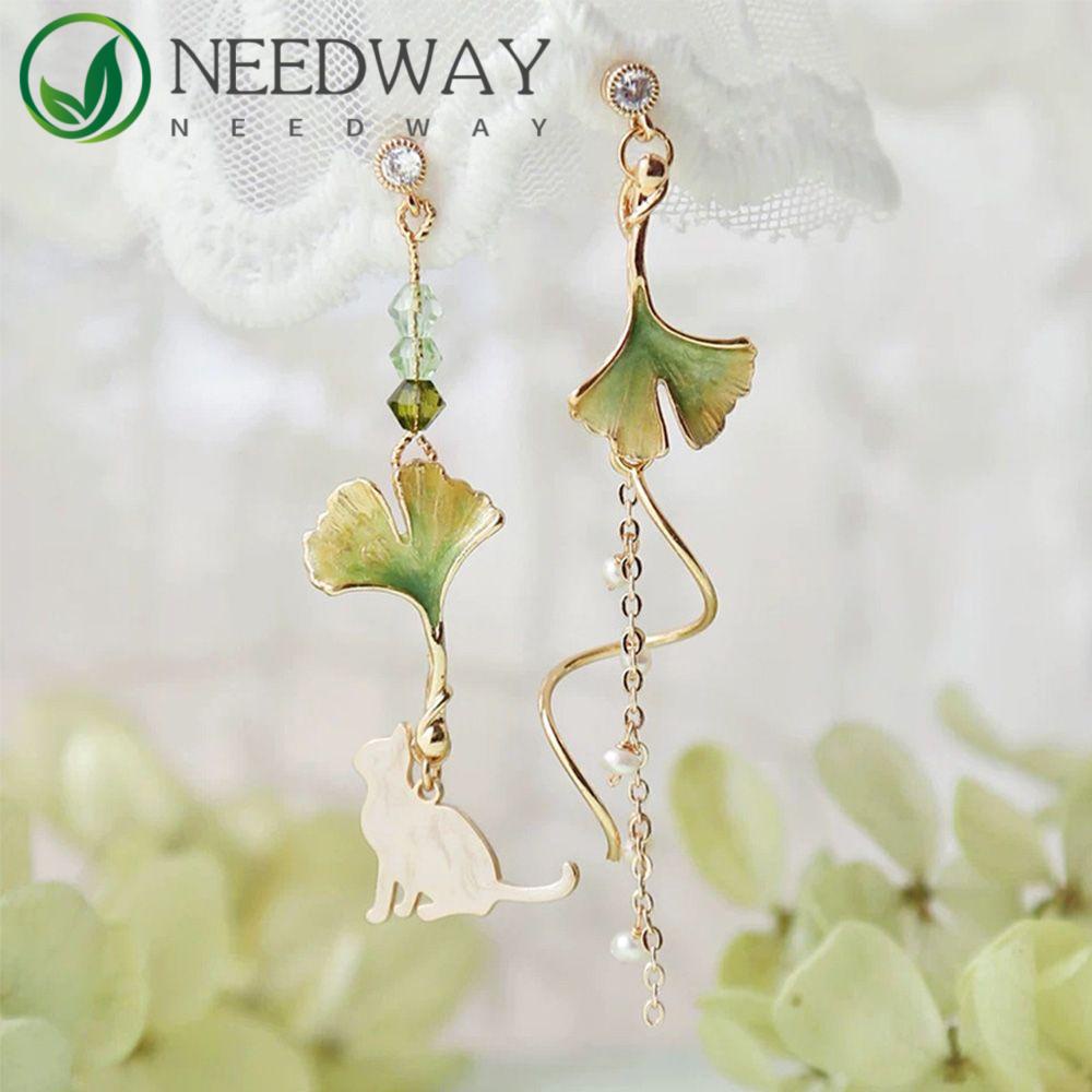 Needway   Bunga Anting Gadis Manis Mutiara Kucing Asimetris S925 Perak Jarum Menjuntai Anting-Anting