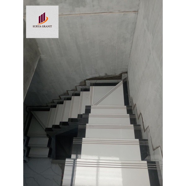 KERAMIK/GRANIT TANGGA KOMBINASI HITAM PUTIH 30X90 30X80 LIST PLINT