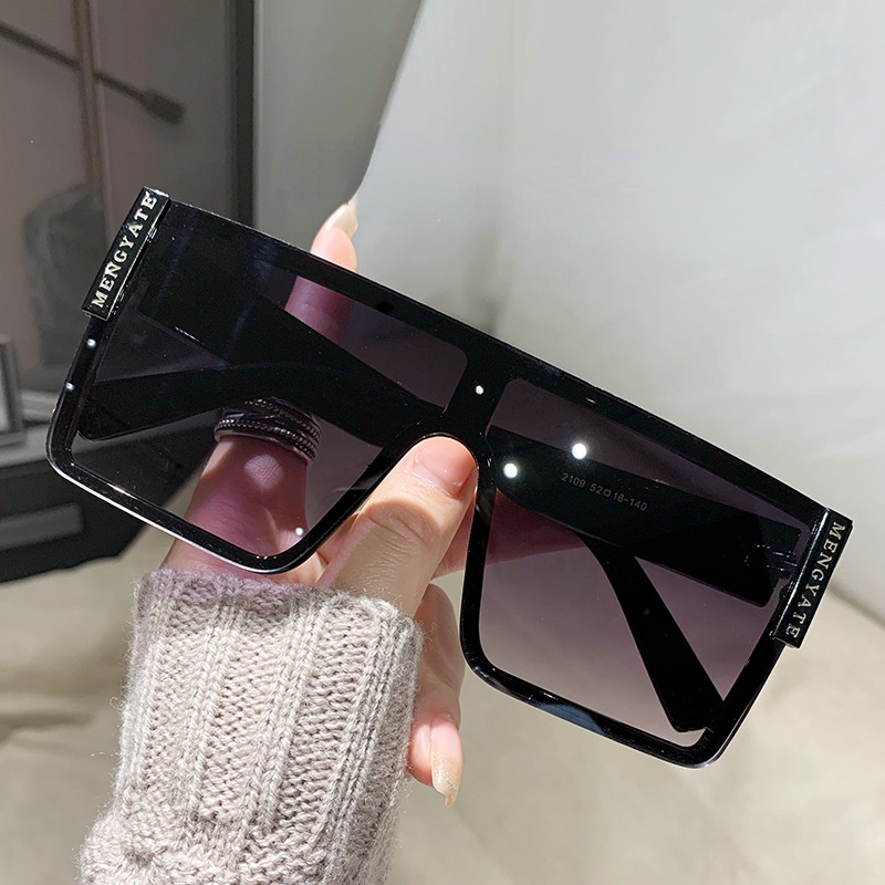 Fashion Square Aesthetic Shades Sunglasses Untuk Wanita/Men Metal Frame Sunglasses Eyewear