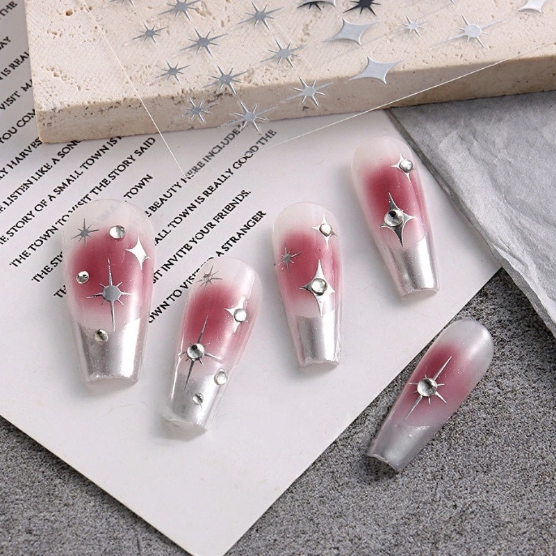 Indah Retro Shiny Bronzing Bintang Berujung Empat Nail Art Stiker Tekstur 3D Perekat Diri Manicures DIY Dekorasi Decals Nails Accesoires