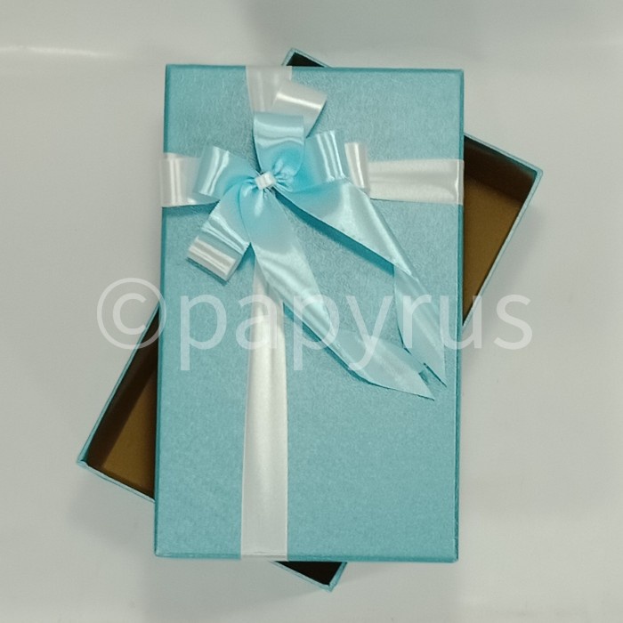 

Bongkar Gudang Papyrus 15x25cm Tinggi 5cm Kotak Kado Gift Box - Slide Foto 1