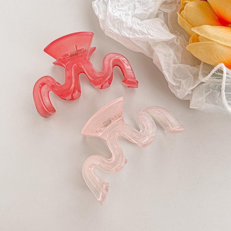 Korean INS Style Transparent Pink Hair Claw/ Fashion Simple Jelly Color Hairpins/ Casual Retro Resin Shark Clip Hair Accessories