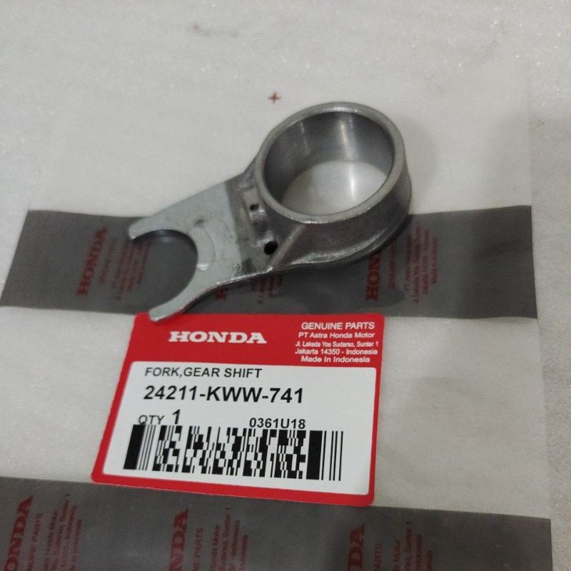 COD Gear Gir Shift Fork capit udang garpu persneleng Honda Revo Absolute - revo abs 110 2009 - 2011O