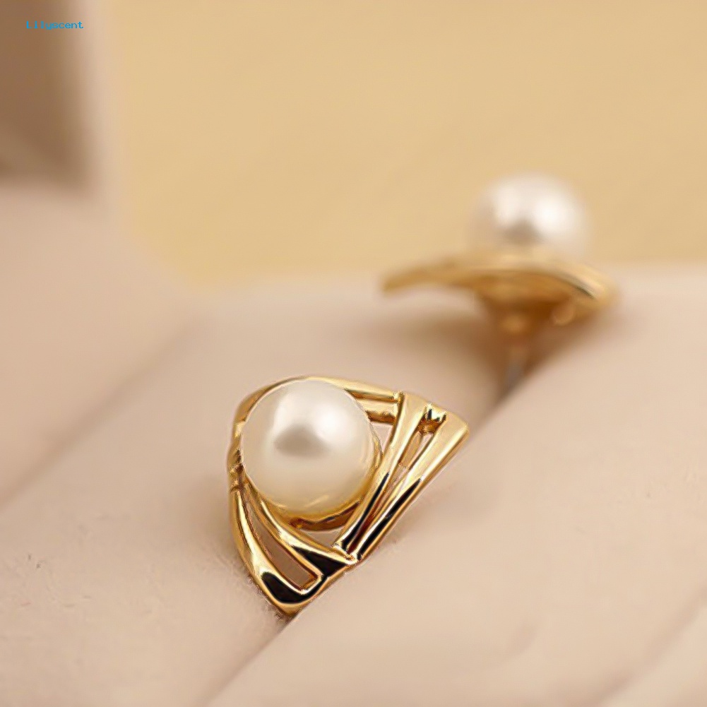 Lilyscent Wanita Mutiara Imitasi Hias Double Segitiga Crossover Ear Stud Earrings Perhiasan Hadiah