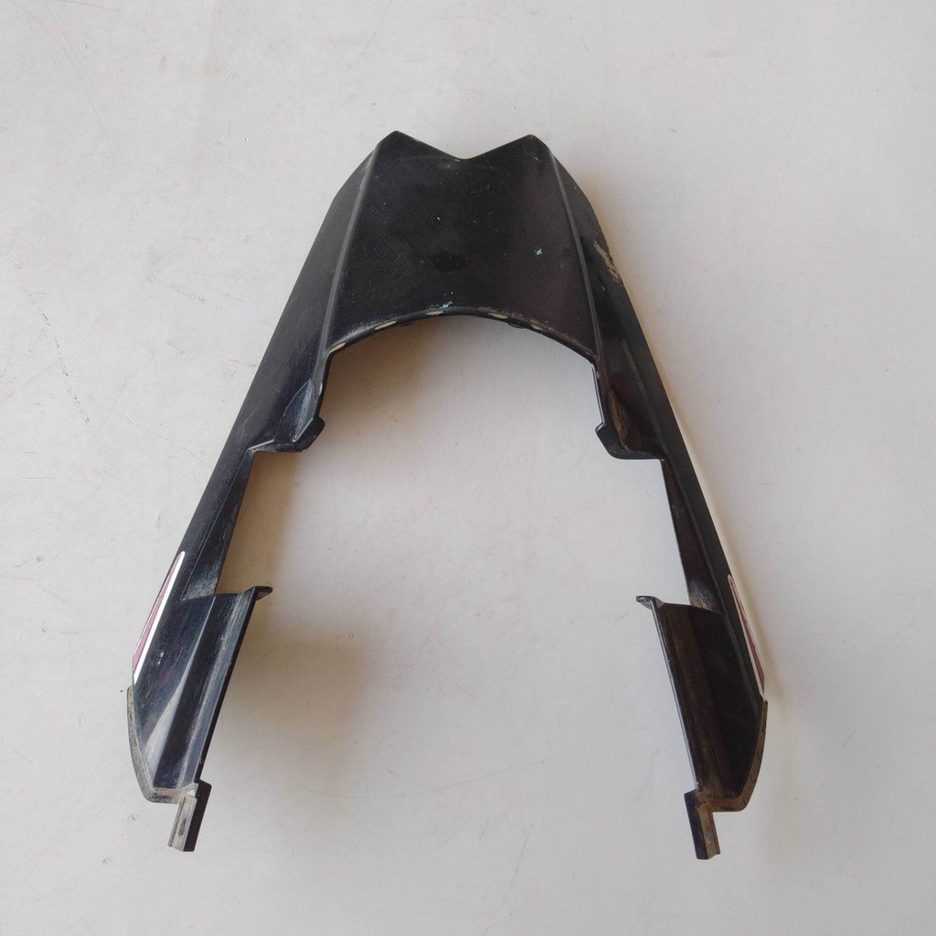 COVER TAIL TVS DAZZ MATIC SAMBUNGAN BODI BELAKANG TVS DAZZ COVER TUTUP LAMPU BELAKANG TVS DAZZ ORI