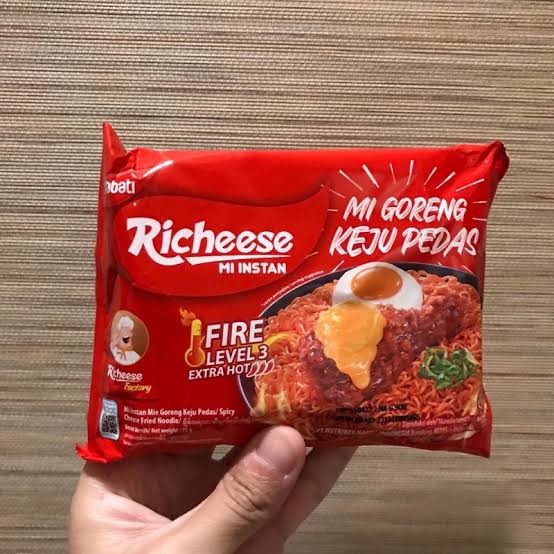 

richees mie goreng keju level 3