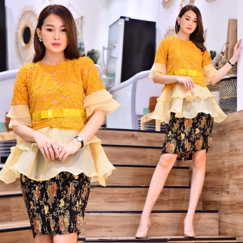 PB//KEBAYA BRUKAT MELINDA TANGAN PENDEK ROK PLISKET PENDEK - PAKAIAN WANITA - BAJU KEBAYA MODERN TER
