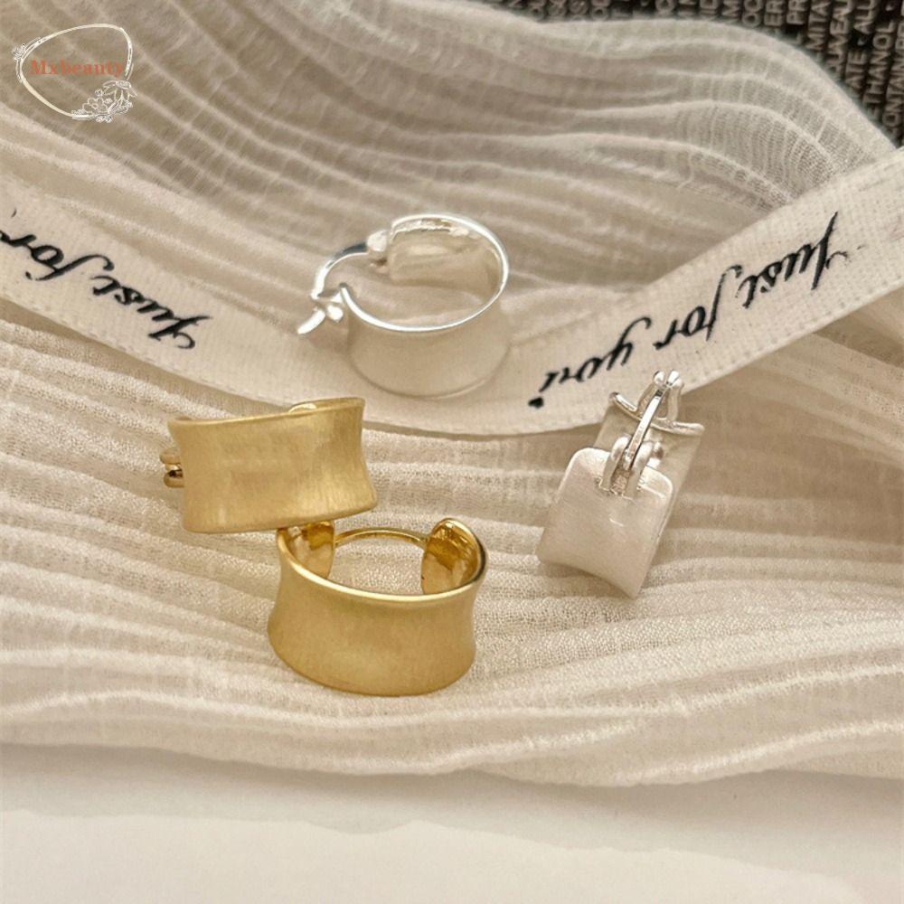 Mxbeauty Anting Tekstur Logam Elegan Vintage Punk Gesper Telinga Tembaga Sederhana Wanita Ear Stud