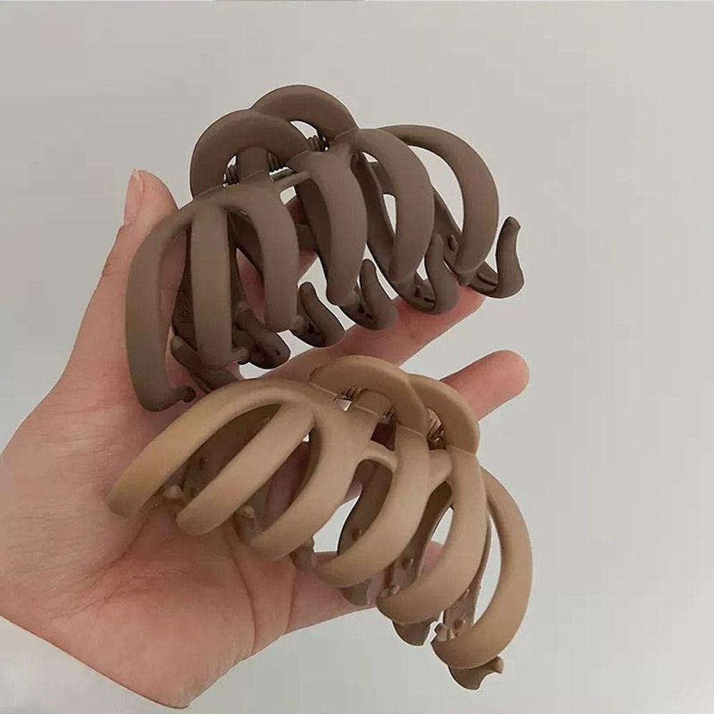 Agustinina Plastik Cakar Rambut Aksesoris Rambut Pesta Sederhana Bergaya Hiasan Kepala Tidak Teratur Jepit Rambut Berongga Matte Hair Claw Large Hairgrips Korea Hair Clip