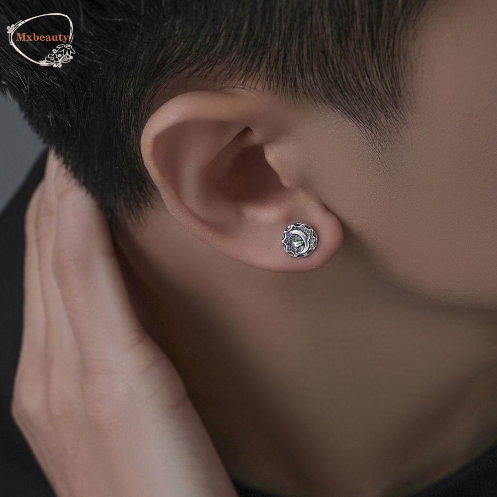 Mxbeauty Anting Tindik Pria Trendi Halus Serbaguna Burung Terbang Hadiah Ulang Tahun Punk Fashion Perhiasan Desain Niche Anting Gaya Korea